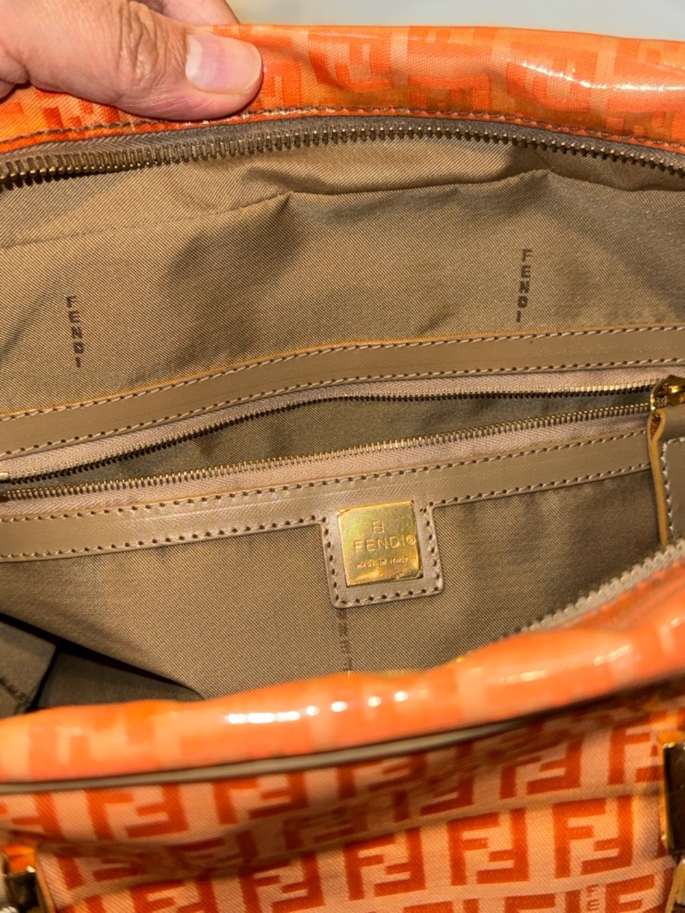 Authentic Fendi Orange FF Monogram Weekender bag - Picture 14 of 16